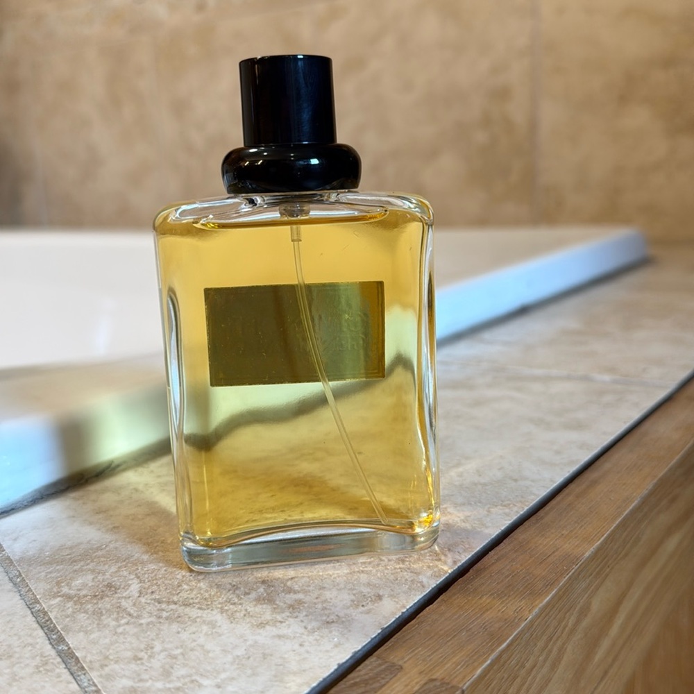 Givenchy Gentleman Cologne NEW - Picture 4 of 5